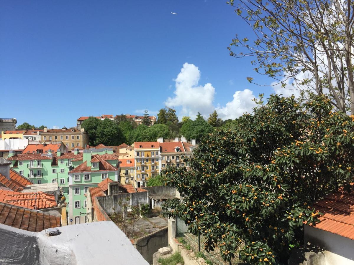 Central Lisbon With View Exterior foto